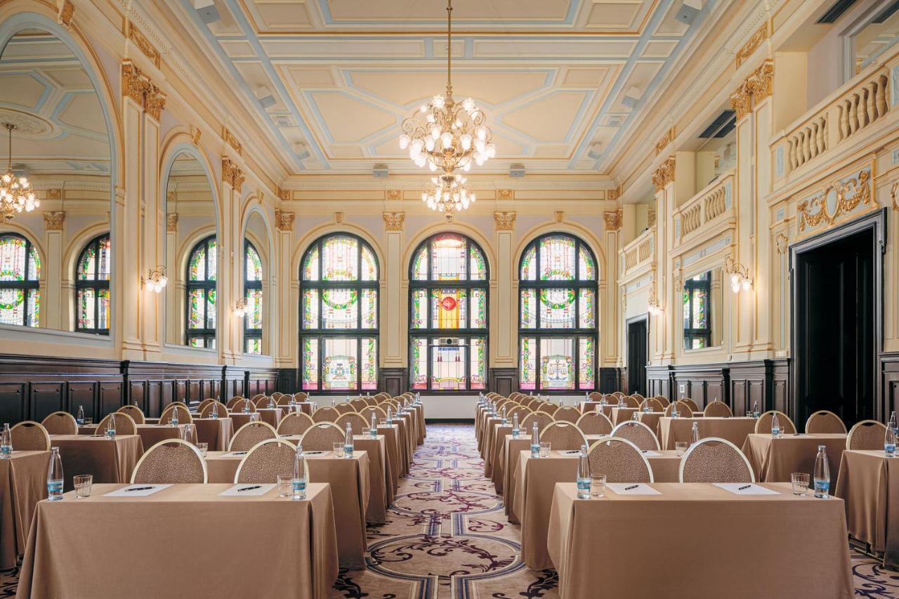 Hotel Kings Court Прага Экстерьер фото The Grand Ballroom