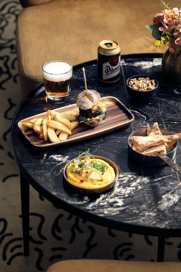 Hotel Kings Court Прага Экстерьер фото A selection of dishes at the restaurant