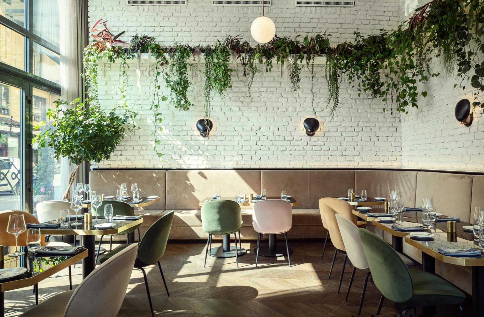 Hotel Kings Court Прага Экстерьер фото Interior of the restaurant